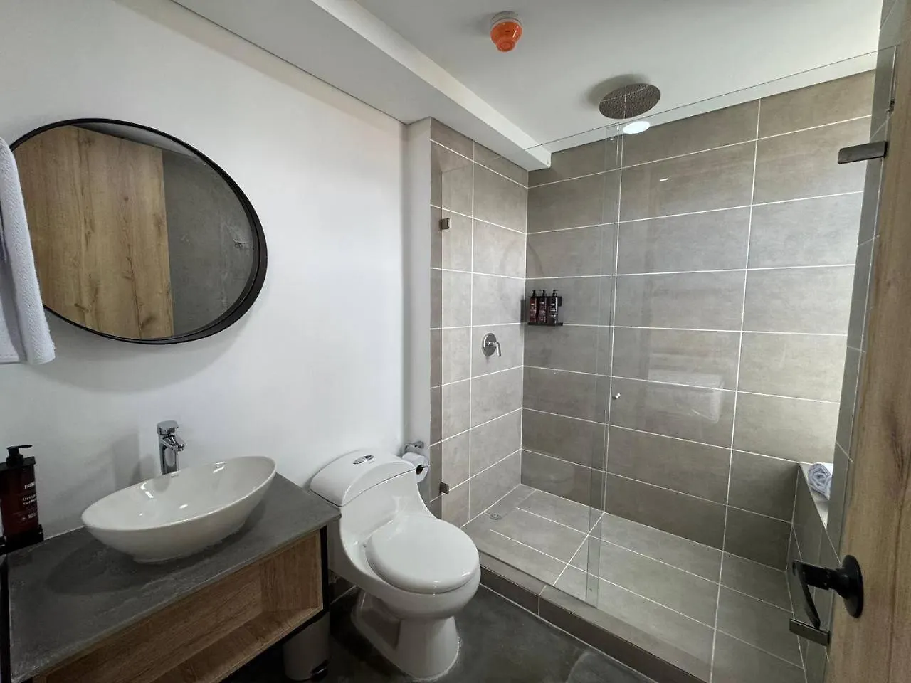 Akela Park Hotel Medellin